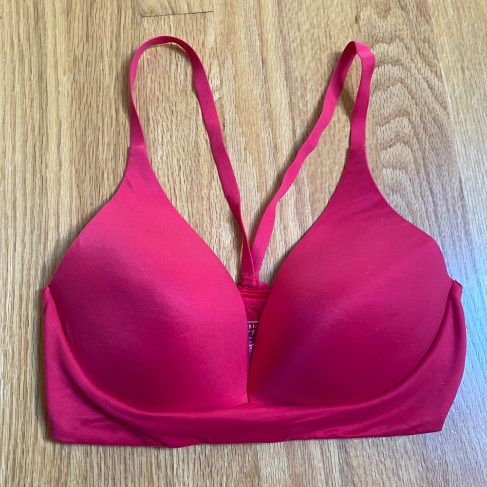 Victoria’s Secret Lightly Lined Plunge Bra